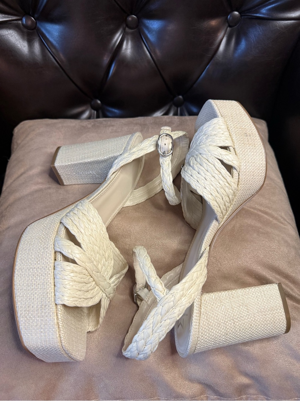 MARC FISHER LTD PLATFORM LITE NATURAL RAFFIA HEELS/SANDALS - SZ 11